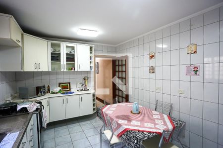 Casa à venda com 125m², 4 quartos e 2 vagas Casa à venda com 125m², 4 quartos e 2 vagasCozinha