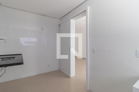 Apartamento à venda com 57m², 2 quartos e 1 vaga Apartamento à venda com 57m², 2 quartos e 1 vagaCozinha e Área de Serviço