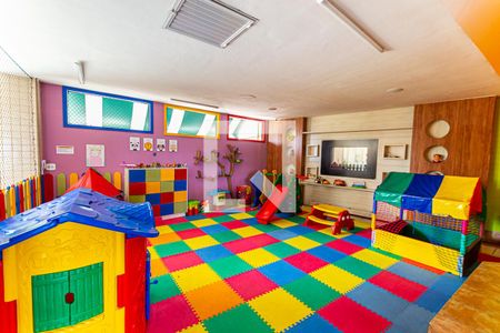 Apartamento à venda com 95m², 2 quartos e 1 vagaÁrea comum