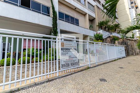 Apartamento à venda com 95m², 2 quartos e 1 vagaÁrea comum