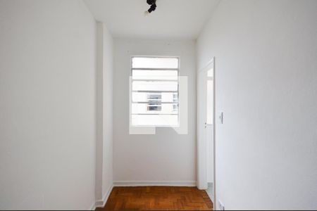 Apartamento à venda com 70m², 2 quartos e 1 vaga Apartamento à venda com 70m², 2 quartos e 1 vagaQuarto de Serviço