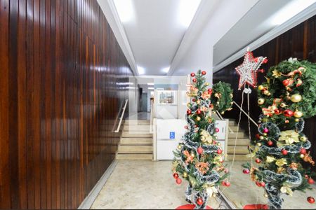 Apartamento à venda com 70m², 2 quartos e 1 vaga Apartamento à venda com 70m², 2 quartos e 1 vagaHall social