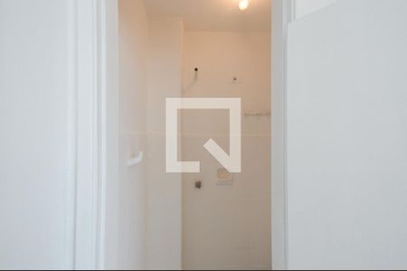Apartamento à venda com 70m², 2 quartos e 1 vaga Apartamento à venda com 70m², 2 quartos e 1 vagaBanheiro de Serviço