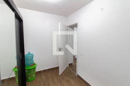 Quarto 2 de apartamento para alugar com 2 quartos, 42m² em Cerâmica, Nova Iguaçu