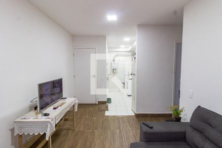 Sala de apartamento para alugar com 2 quartos, 42m² em Cerâmica, Nova Iguaçu