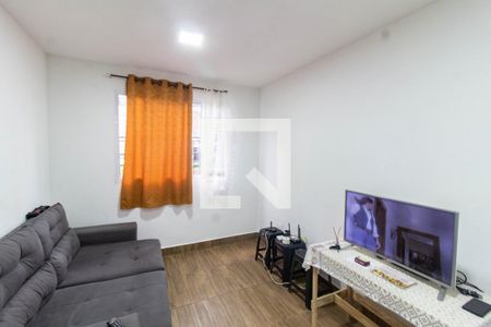 Sala de apartamento para alugar com 2 quartos, 42m² em Cerâmica, Nova Iguaçu