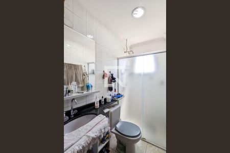 Apartamento à venda com 140m², 2 quartos e 1 vaga Apartamento à venda com 140m², 2 quartos e 1 vagaBanheiro da suíte