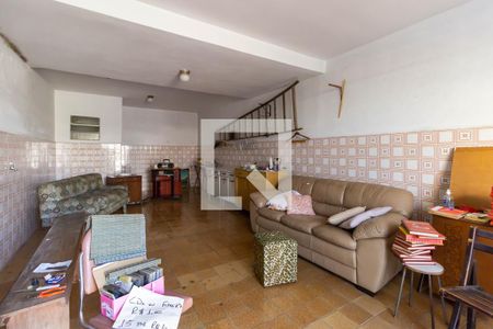 Casa à venda com 330m², 3 quartos e 2 vagas Casa à venda com 330m², 3 quartos e 2 vagasGaragem 2