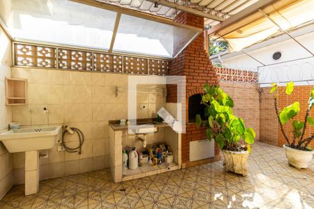 Casa à venda com 330m², 3 quartos e 2 vagas Casa à venda com 330m², 3 quartos e 2 vagasÁrea de Serviço e Churrasqueira