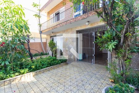 Casa à venda com 330m², 3 quartos e 2 vagas Casa à venda com 330m², 3 quartos e 2 vagasGaragem 1