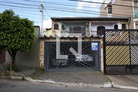 Fachada de casa à venda com 4 quartos, 230m² em Parque Oratório, Santo André