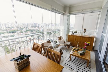 Varanda de apartamento à venda com 3 quartos, 100m² em Água Branca, São Paulo