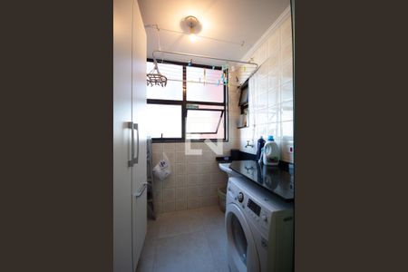 Apartamento à venda com 68m², 2 quartos e 1 vagaÁrea de Serviço