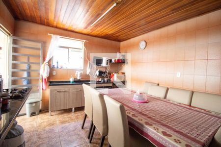 Casa à venda com 310m², 3 quartos e 5 vagas Casa à venda com 310m², 3 quartos e 5 vagasCozinha 2