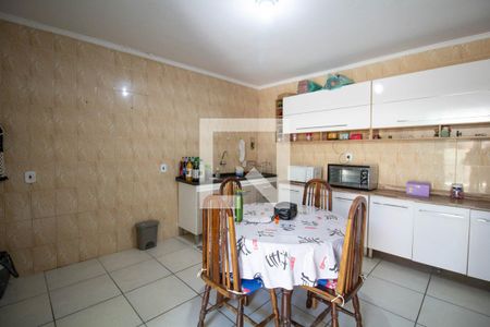 Casa à venda com 310m², 3 quartos e 5 vagas Casa à venda com 310m², 3 quartos e 5 vagasCozinha 1