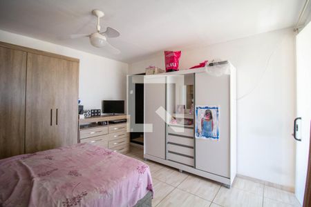 Casa à venda com 310m², 3 quartos e 5 vagas Casa à venda com 310m², 3 quartos e 5 vagasQuarto 3