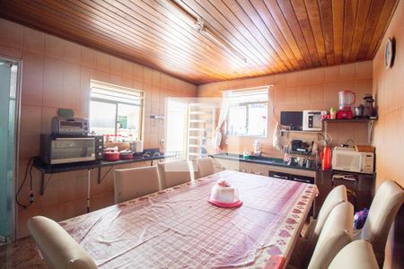 Casa à venda com 310m², 3 quartos e 5 vagas Casa à venda com 310m², 3 quartos e 5 vagasCozinha 2