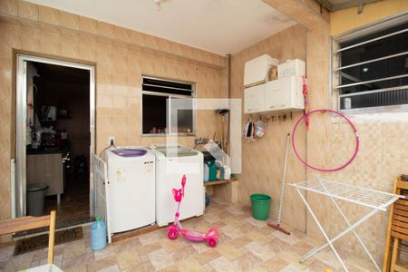 Casa à venda com 310m², 3 quartos e 5 vagas Casa à venda com 310m², 3 quartos e 5 vagasÁrea de Serviço