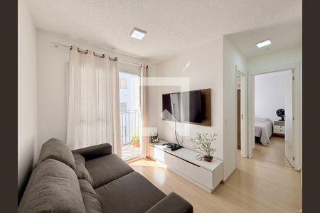 Sala de apartamento para alugar com 2 quartos, 49m² em Santo Amaro, São Paulo
