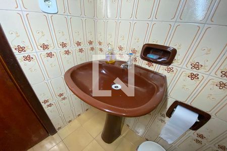 Casa à venda com 140m², 2 quartos e 3 vagasPia do Banheiro Social