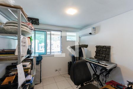 Apartamento à venda com 67m², 2 quartos e 1 vagaQuarto