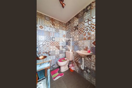 Casa à venda com 190m², 2 quartos e 2 vagas Casa à venda com 190m², 2 quartos e 2 vagasLavabo Terraço / Churrasqueira