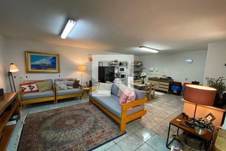 Casa à venda com 190m², 2 quartos e 2 vagasEdícula