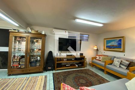 Casa à venda com 190m², 2 quartos e 2 vagasEdícula