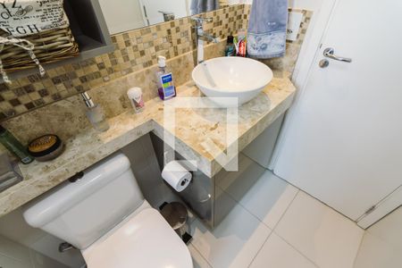 Apartamento para alugar com 74m², 2 quartos e 2 vagas Apartamento para alugar com 74m², 2 quartos e 2 vagasBanheiro da Suíte 1
