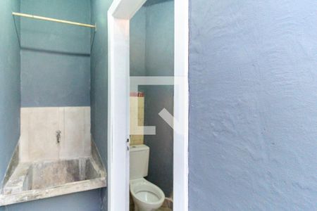 Casa à venda com 80m², 2 quartos e sem vagaÁrea de serviço