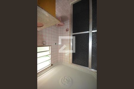 Apartamento à venda com 72m², 2 quartos e 1 vagaBanheiro Social