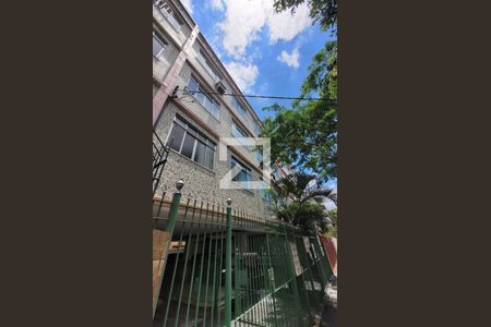 Apartamento à venda com 72m², 2 quartos e 1 vagaFachada