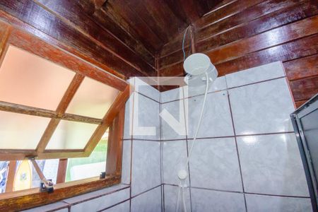Banheiro de casa de condomínio para alugar com 2 quartos, 60m² em Barra da Lagoa, Florianópolis