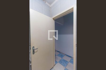 Casa à venda com 240m², 4 quartos e 4 vagasBanheiro 5