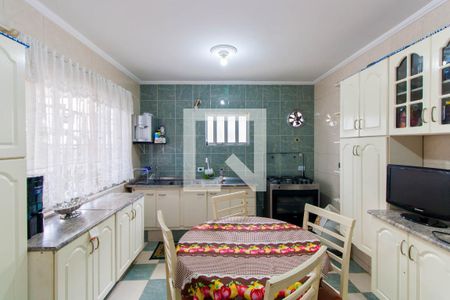 Casa à venda com 240m², 4 quartos e 4 vagasCozinha