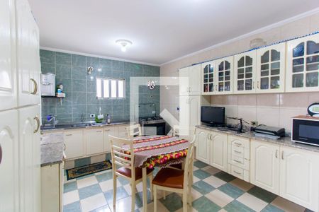 Casa à venda com 240m², 4 quartos e 4 vagasCozinha