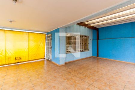 Casa à venda com 240m², 4 quartos e 4 vagasGaragem