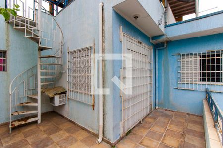 Casa à venda com 240m², 4 quartos e 4 vagasAcesso a Lavanderia