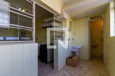 Apartamento à venda com 123m², 3 quartos e 1 vaga Apartamento à venda com 123m², 3 quartos e 1 vagaÁrea de Serviço