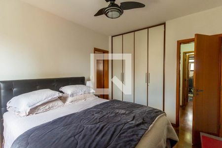 Apartamento à venda com 132m², 3 quartos e 3 vagasSuíte 1