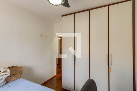 Apartamento à venda com 132m², 3 quartos e 3 vagasSuíte 2
