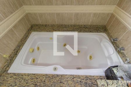 Apartamento à venda com 132m², 3 quartos e 3 vagasBanheiro Suíte 1