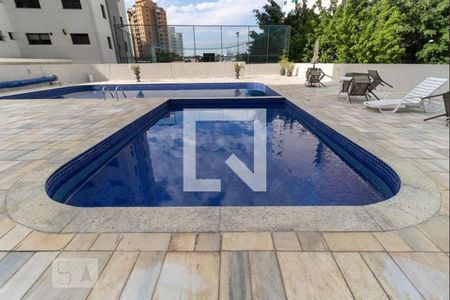 Apartamento à venda com 132m², 3 quartos e 3 vagasÁrea comum - Piscina