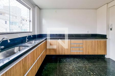 Apartamento para alugar com 127m², 3 quartos e 2 vagasCozinha