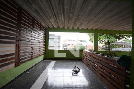 Casa à venda com 300m², 4 quartos e 6 vagasTerraço