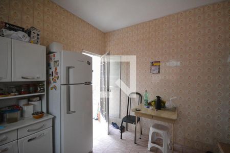 Casa à venda com 300m², 4 quartos e 6 vagasCozinha