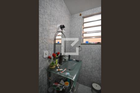 Casa à venda com 300m², 4 quartos e 6 vagasBanheiro
