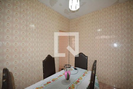 Casa à venda com 300m², 4 quartos e 6 vagasCopa