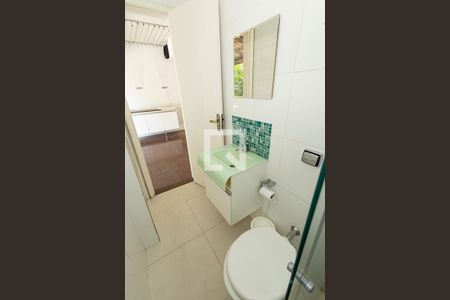 Casa para alugar com 400m², 5 quartos e 8 vagasBanheiro de serviço