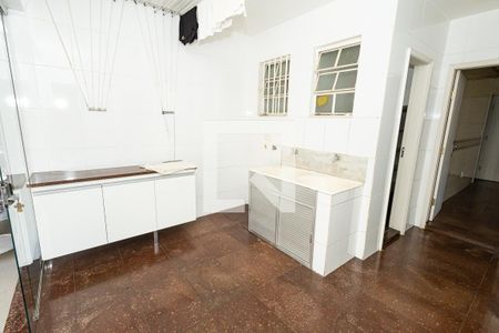 Casa para alugar com 400m², 5 quartos e 8 vagasÁrea de serviço